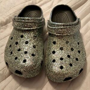 Crocs silver glitter